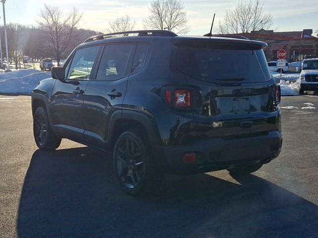 Used 2021 Jeep Renegade Latitude image 4