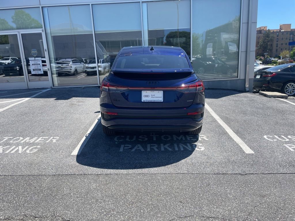 Used 2023 Audi Q4 e-tron Premium Plus w/ Premium Plus AWD/4WD image 5