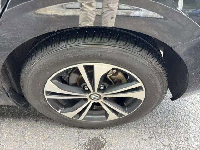 Used 2023 Nissan Sentra SV image 12