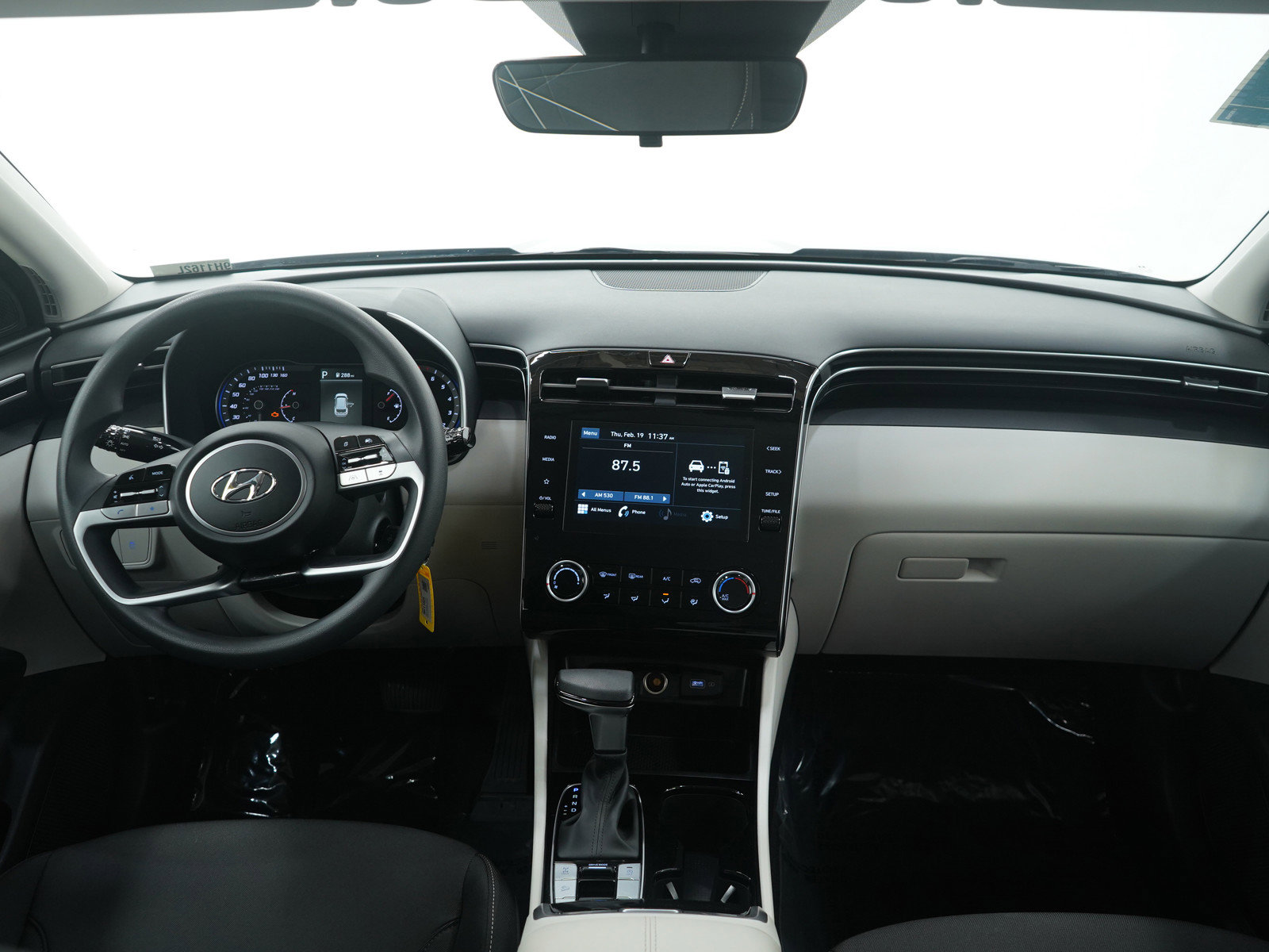 Used 2024 Hyundai Tucson SE image 13