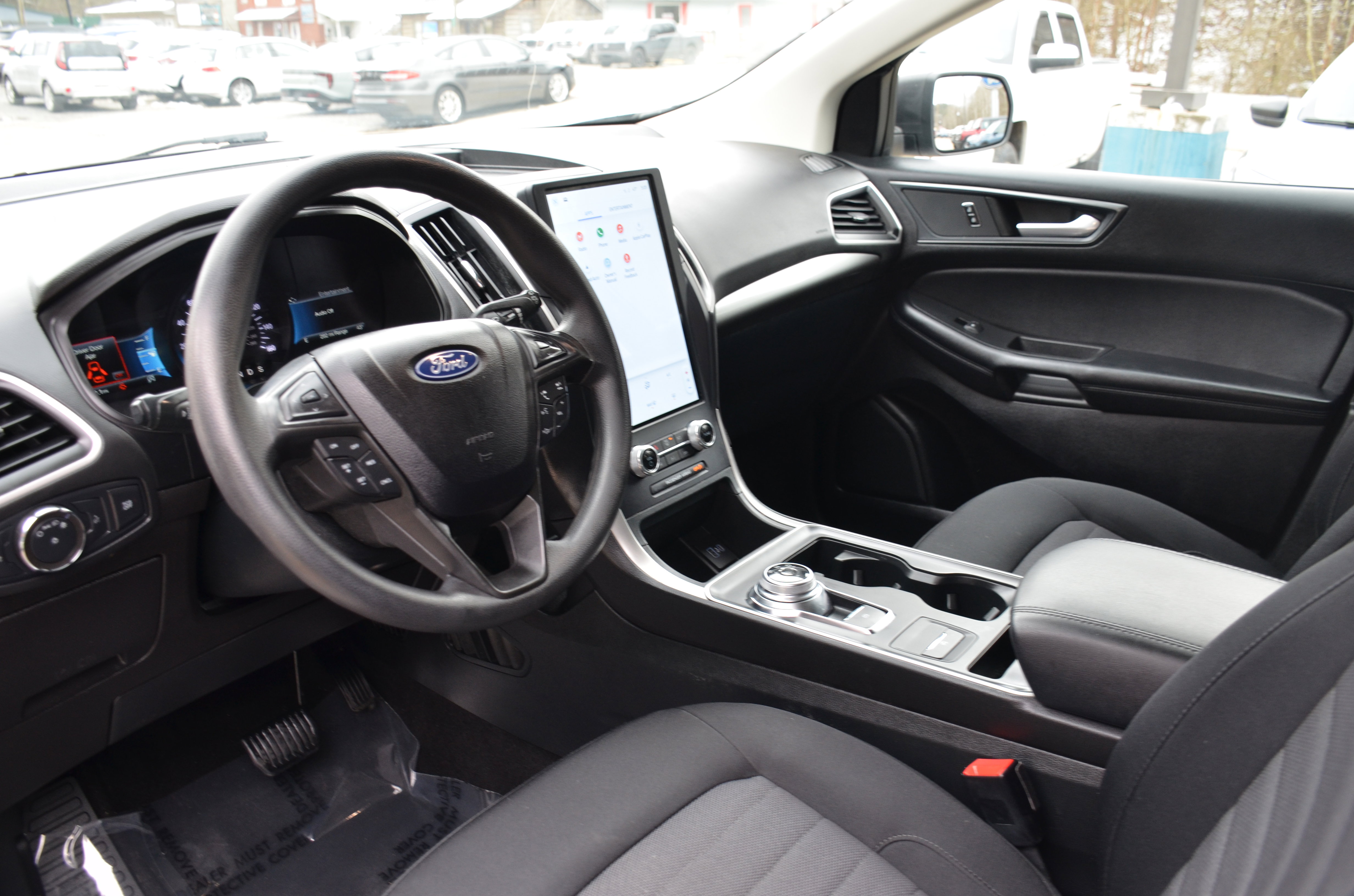 Used 2022 Ford Edge SE AWD/4WD image 13