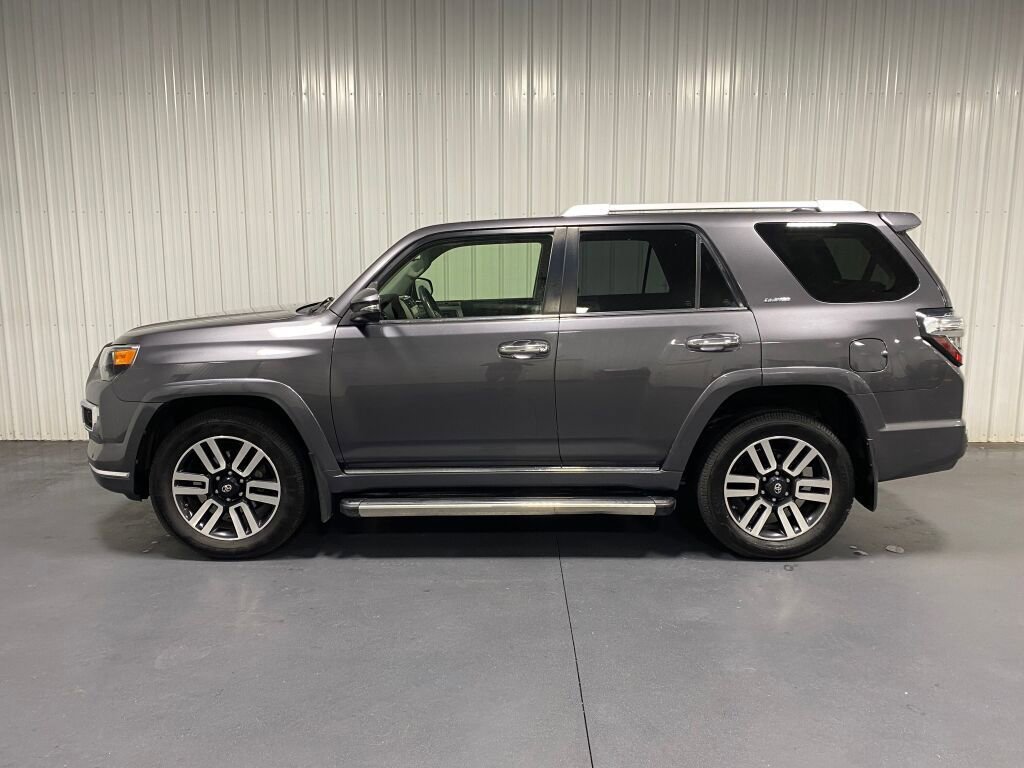 Used 2021 Toyota 4Runner Limited image 21
