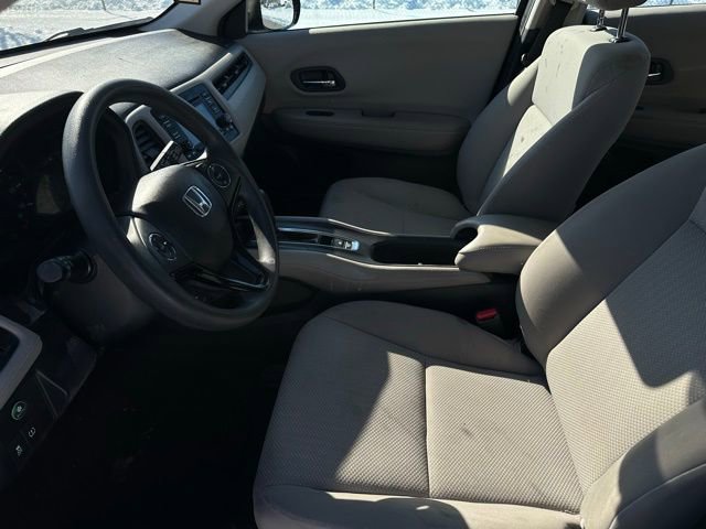 Used 2017 Honda HR-V LX image 8