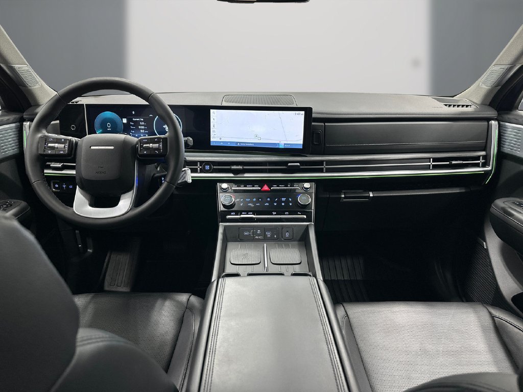 Used 2025 Hyundai Santa Fe Limited FWD image 19