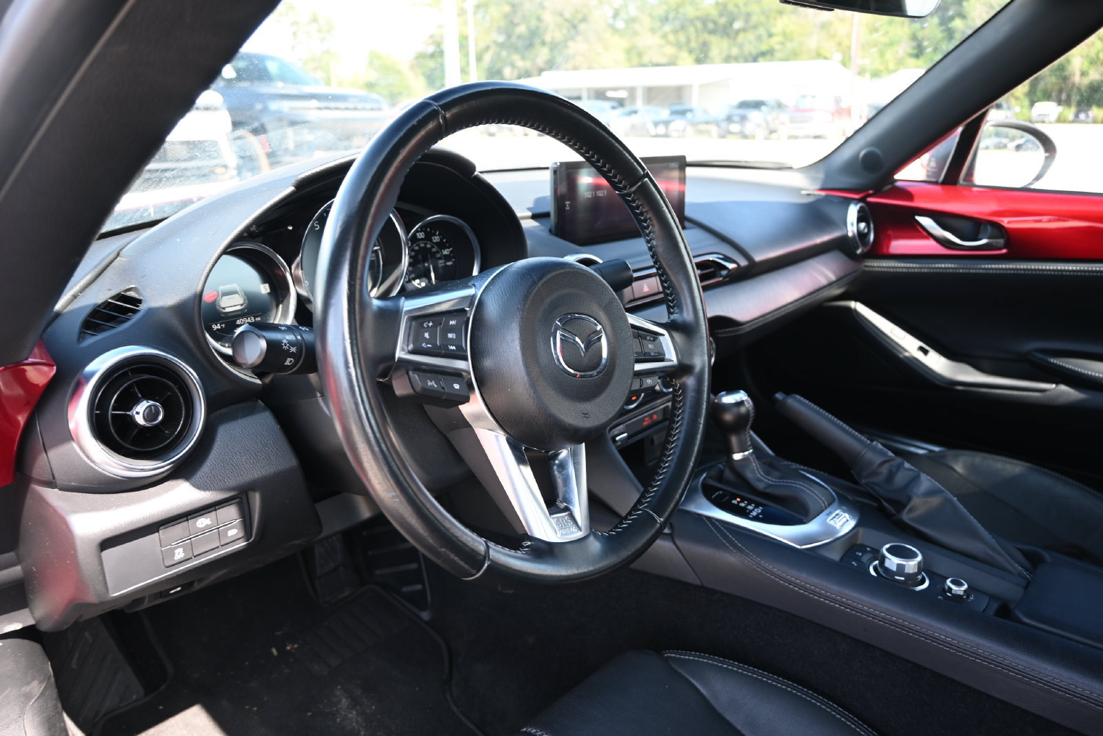 Used 2024 MAZDA MX-5 Miata RF Grand Touring RWD image 9