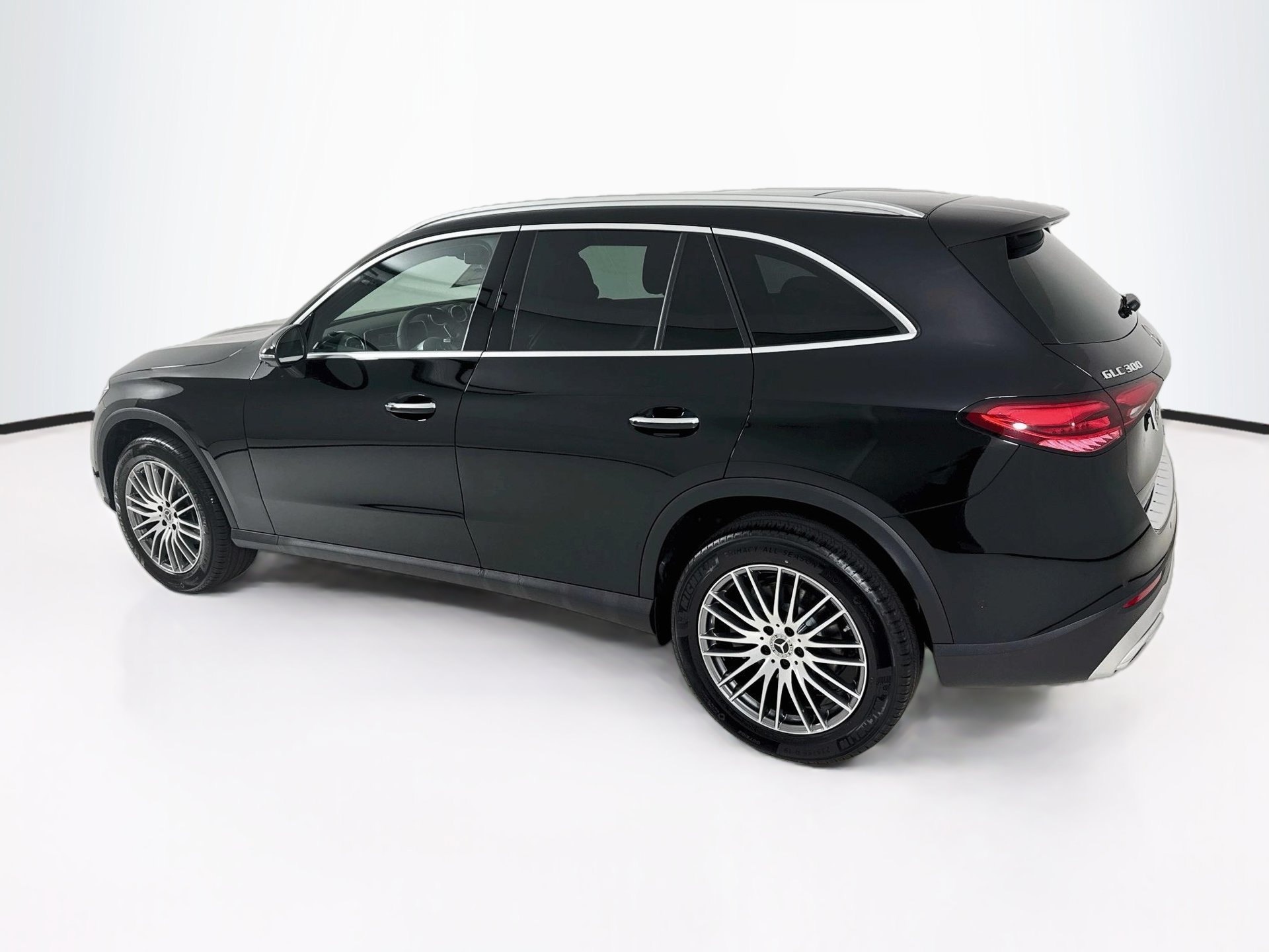 New 2027 Mercedes-Benz GLC 300 4MATIC image 6
