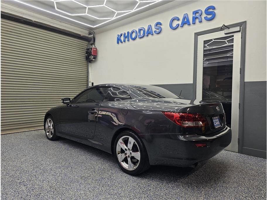 Used 2011 Lexus IS 250C Base 2dr Convertible 6A RWD image 3