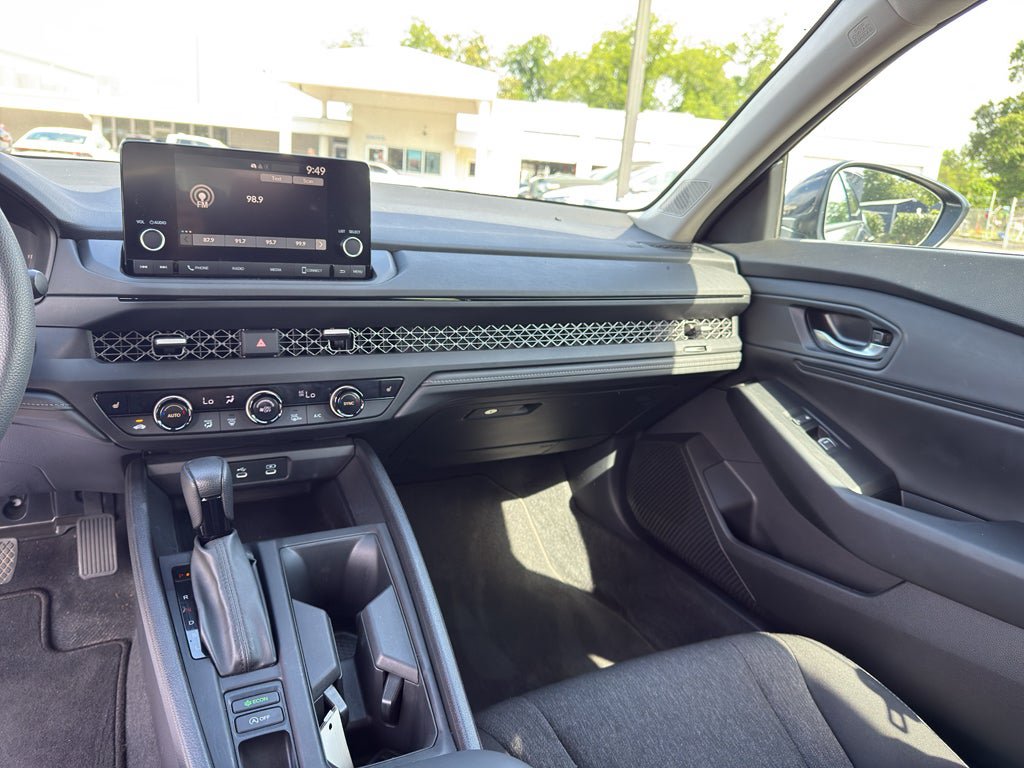 Used 2023 Honda Accord EX image 26