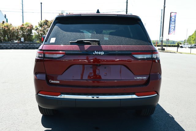 Certified 2024 Jeep Grand Cherokee Laredo X w/ Trailer Tow Package RWD image 7