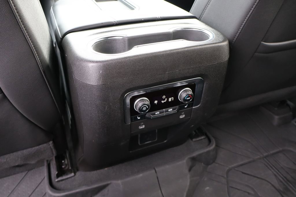 Used 2023 Chevrolet Suburban Z71 w/ Luxury Package image 48