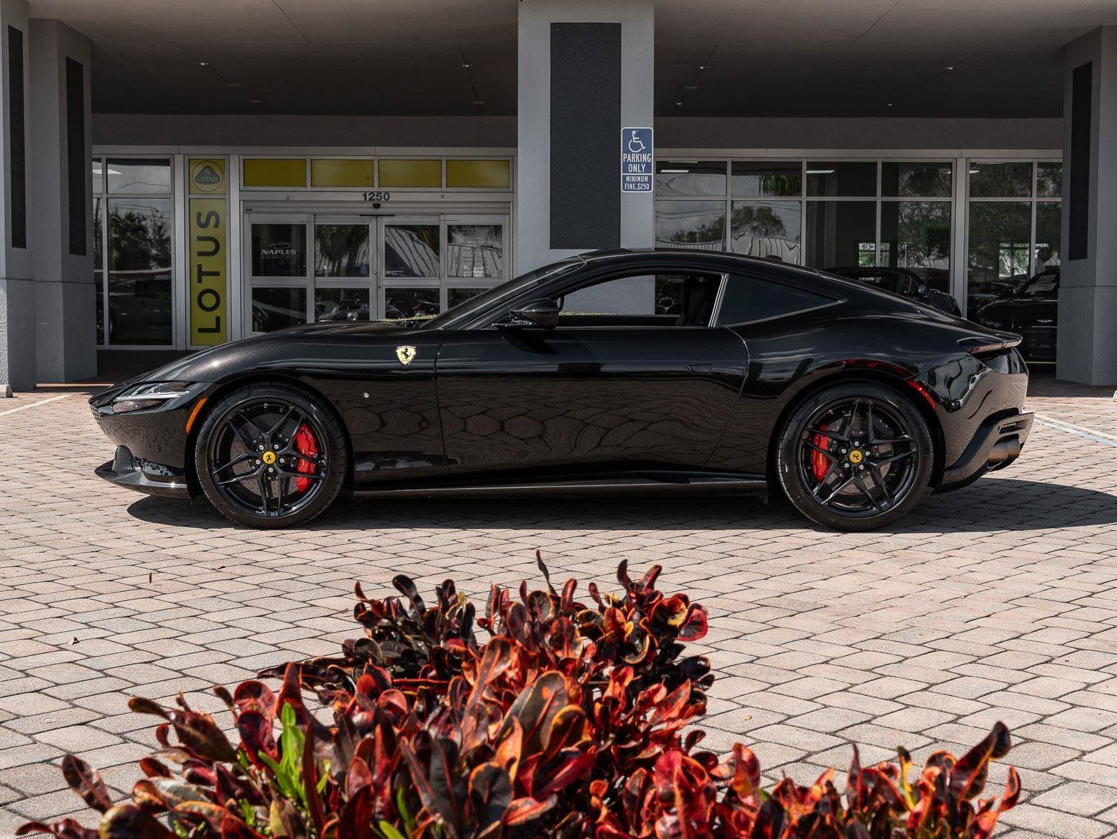 Used 2023 Ferrari Roma RWD image 8