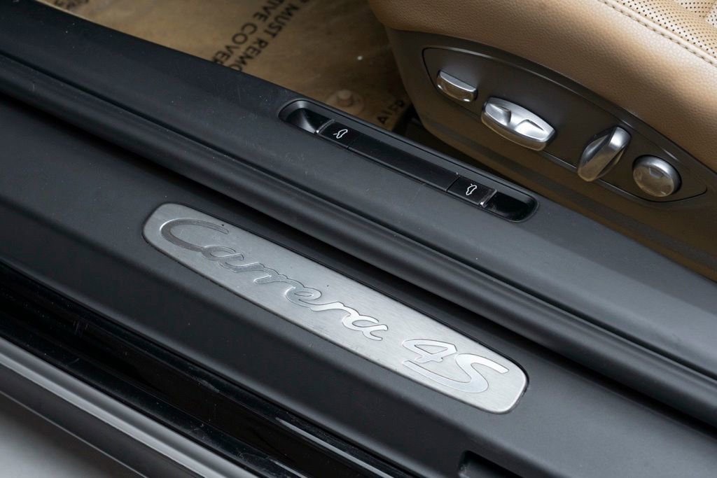 Used 2013 Porsche 911 Carrera 4S image 18