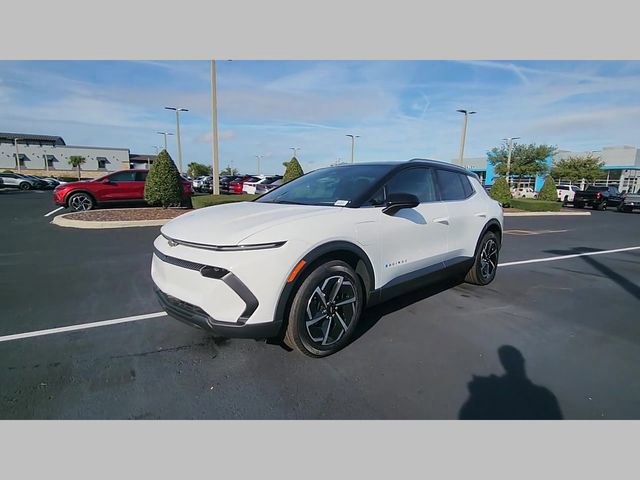 New 2026 Chevrolet Equinox EV LT image 31