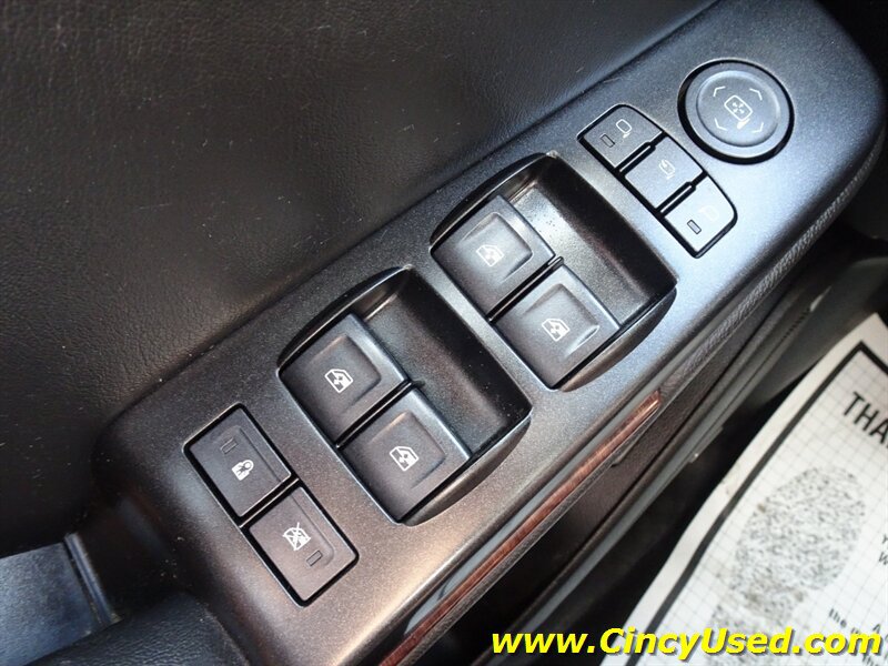 Used 2016 GMC Yukon XL SLT AWD/4WD image 20