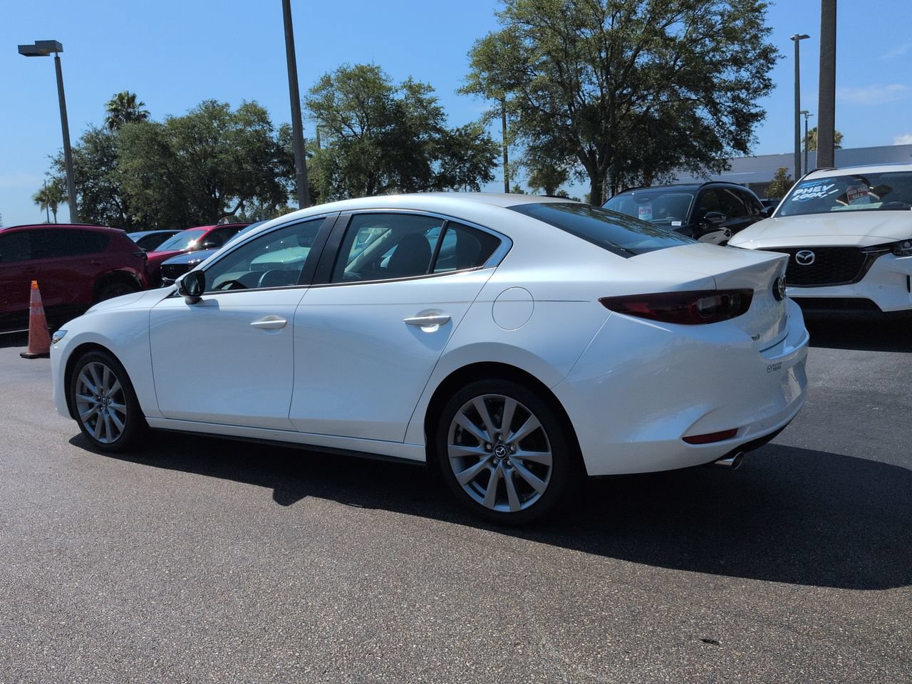 Used 2022 MAZDA MAZDA3 s FWD image 6