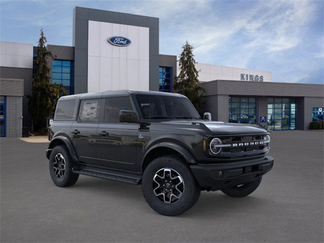 New 2026 Ford Bronco Outer Banks image 7