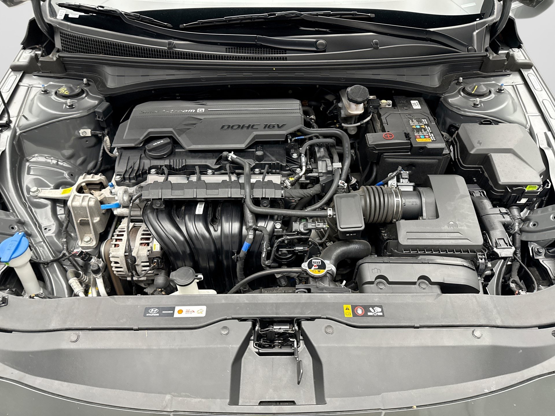 Used 2025 Hyundai Elantra SEL FWD image 28