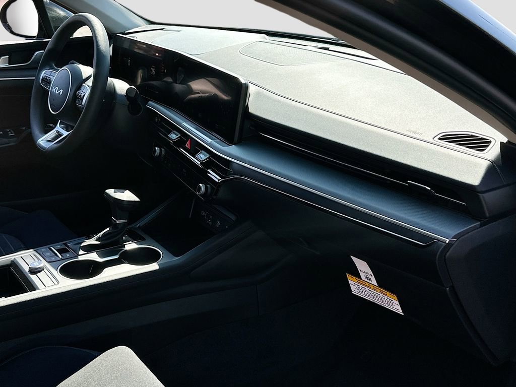 New 2026 Kia K5 LXS image 26