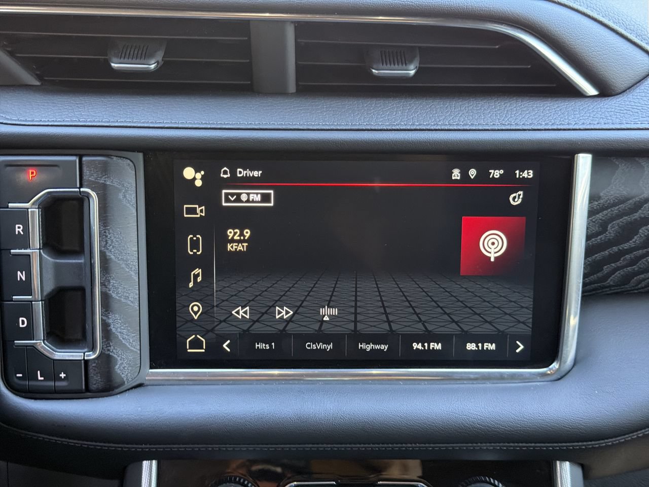 Used 2023 GMC Yukon Denali AWD/4WD image 16