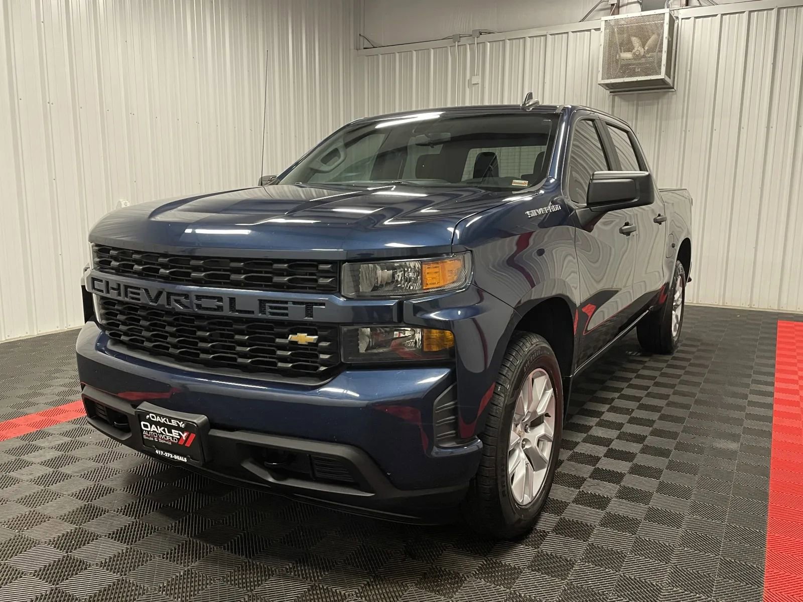 Used 2020 Chevrolet Silverado 1500 Custom w/ Custom Value Package image 10