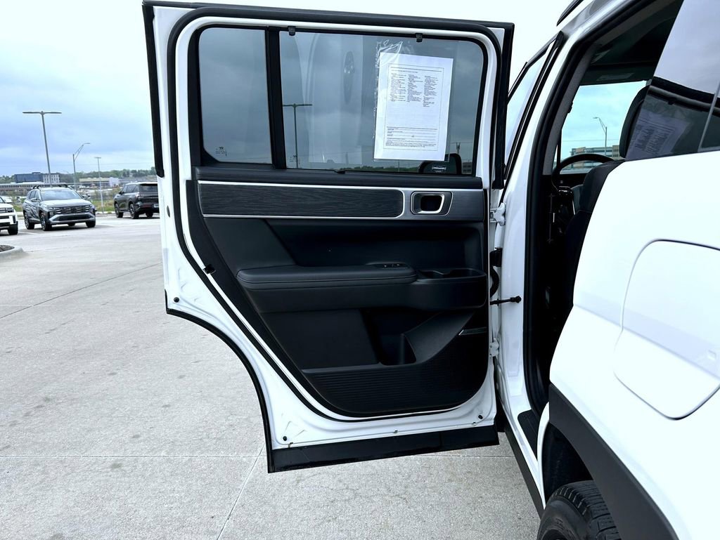 Used 2024 Hyundai Santa Fe Limited AWD/4WD image 22