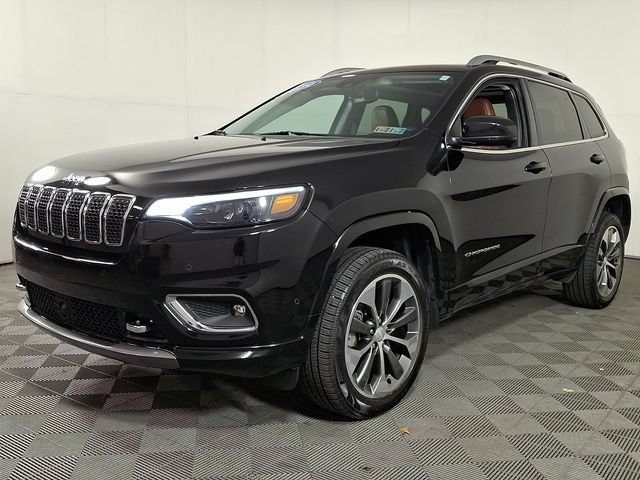 Used 2019 Jeep Cherokee Overland w/ Technology Group AWD/4WD image 6