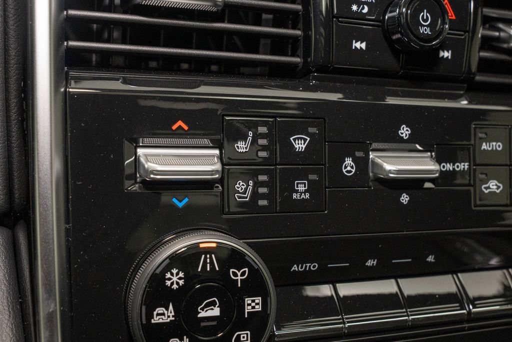 New 2026 Nissan Armada Platinum AWD/4WD image 17