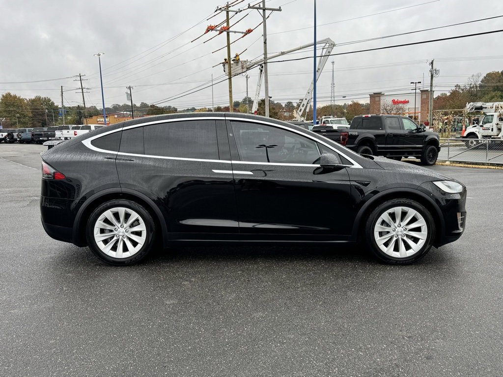 Used 2017 Tesla Model X 75D image 24