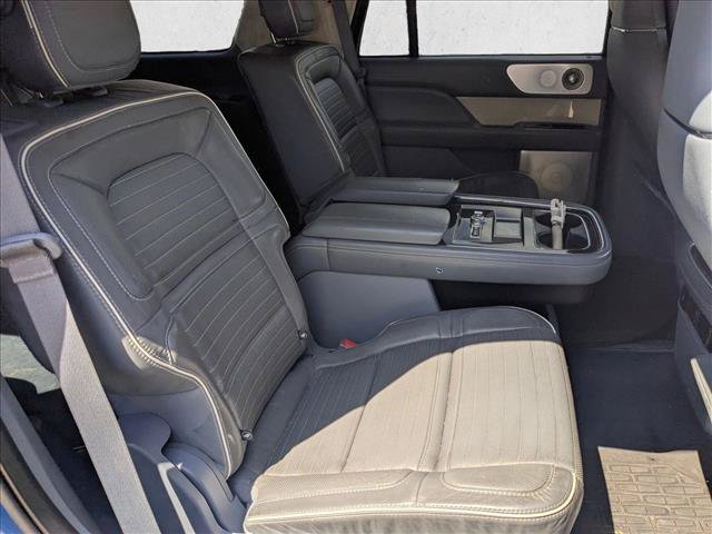 Used 2019 Lincoln Navigator Black Label AWD/4WD image 18