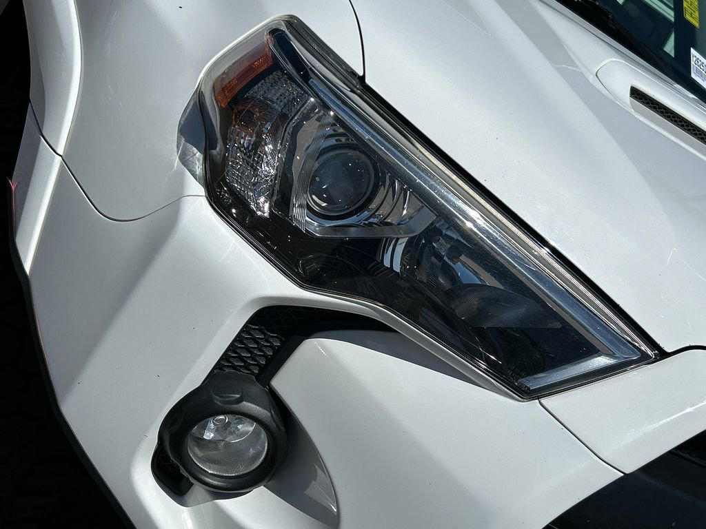 Used 2019 Toyota 4Runner TRD Off-Road Premium AWD/4WD image 23