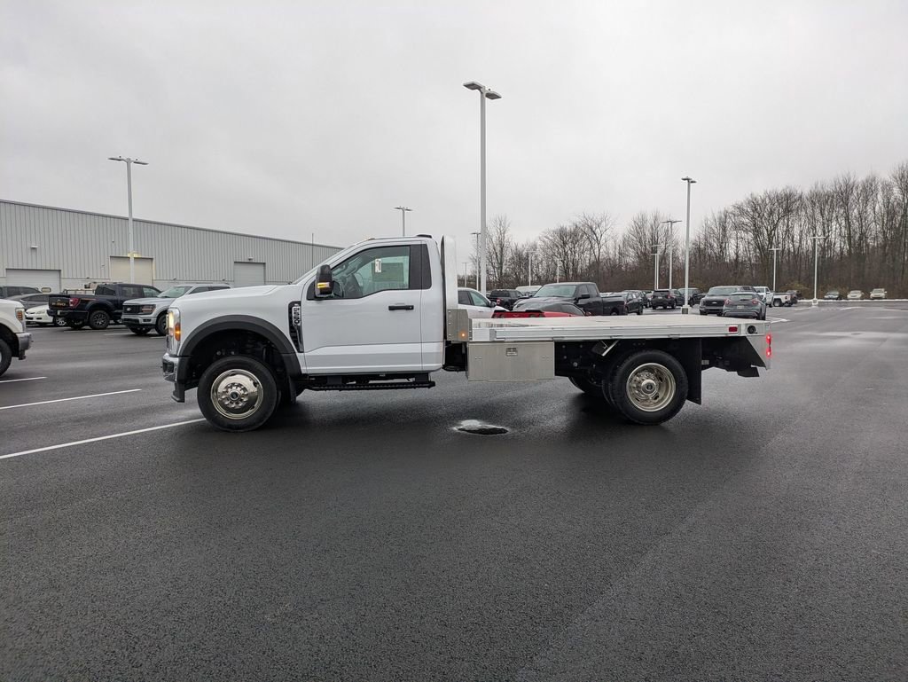 New 2025 Ford F550 4x4 Regular Cab Super Duty image 8