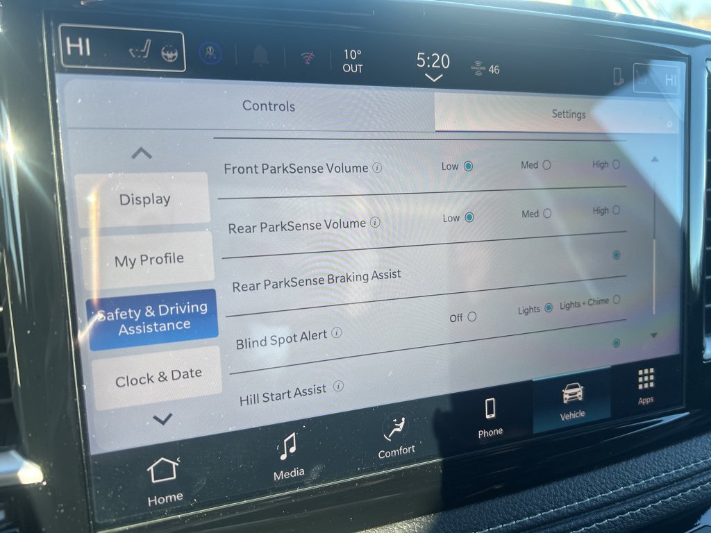 New 2026 Chrysler Pacifica Select w/ S Appearance Package AWD/4WD image 35