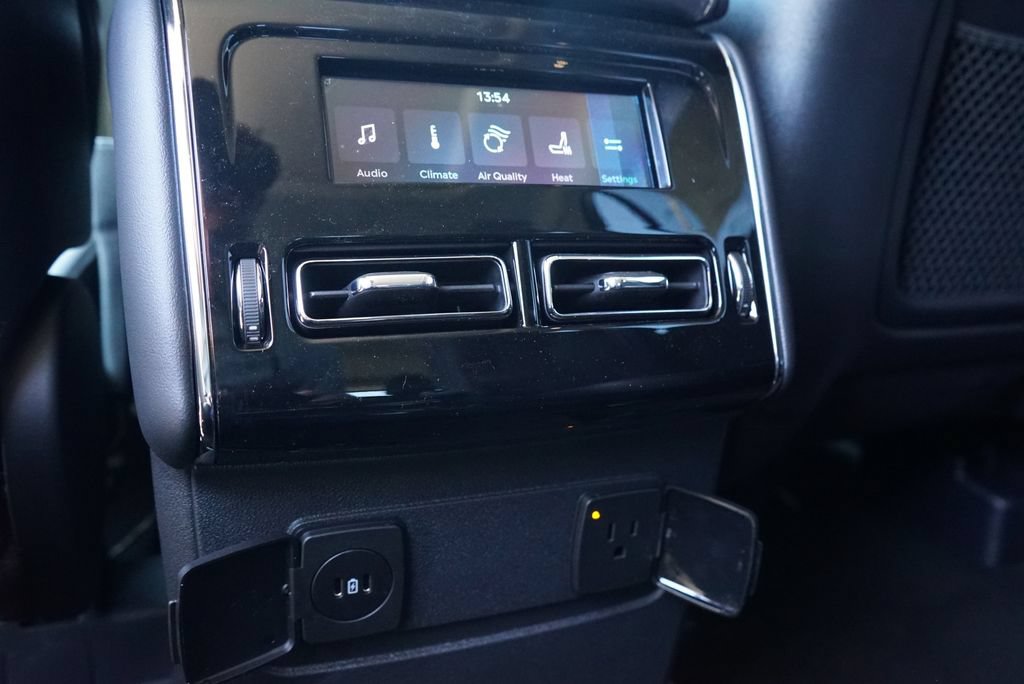 New 2026 Lincoln Aviator AWD image 13