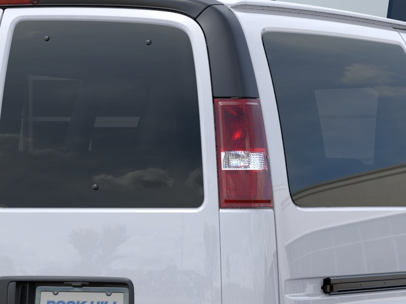 New 2026 GMC Savana 3500 LT w/ LT Preferred Equipment Group RWD image 11