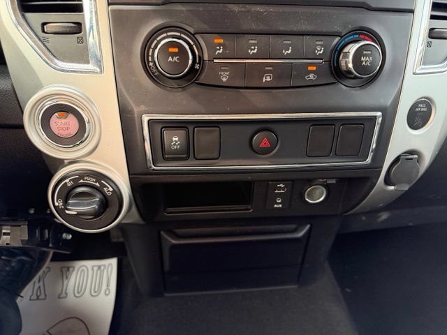 Used 2017 Nissan Titan S AWD/4WD image 20