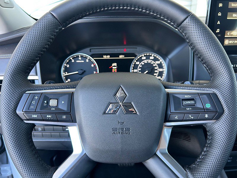 New 2026 Mitsubishi Outlander SE FWD image 20