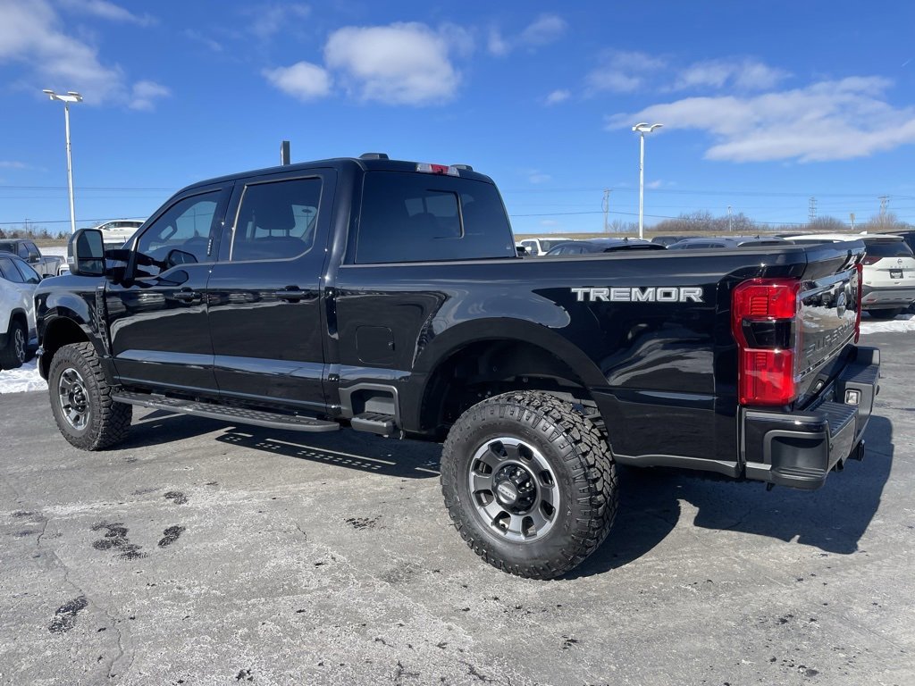 Used 2024 Ford F250 Lariat w/ Tremor Off-Road Package image 5