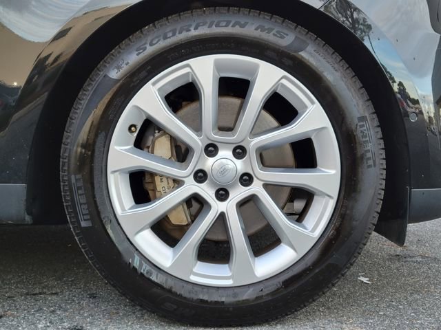 Used 2025 Land Rover Range Rover Sport SE image 19