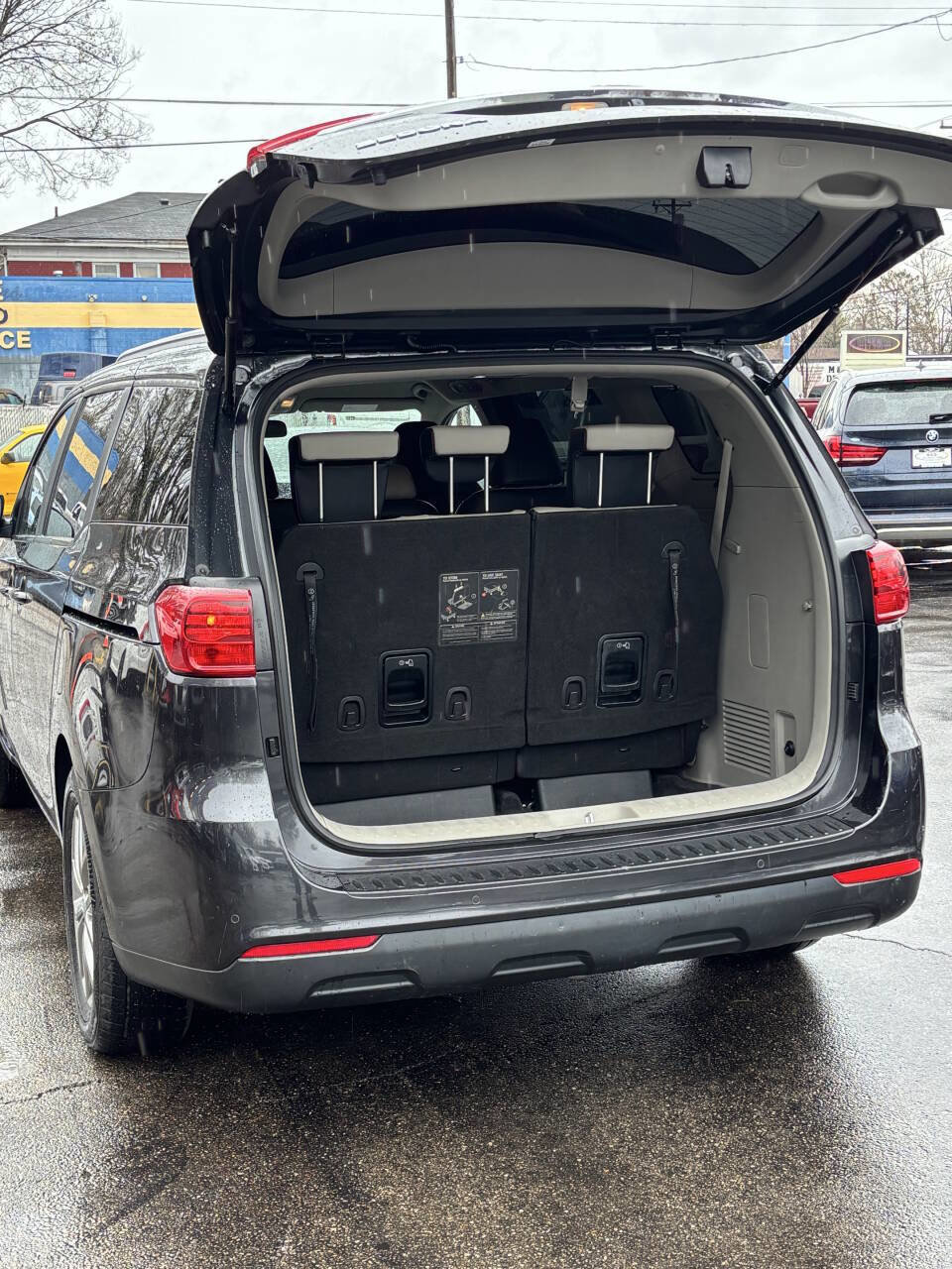 Used 2020 Kia Sedona EX image 10