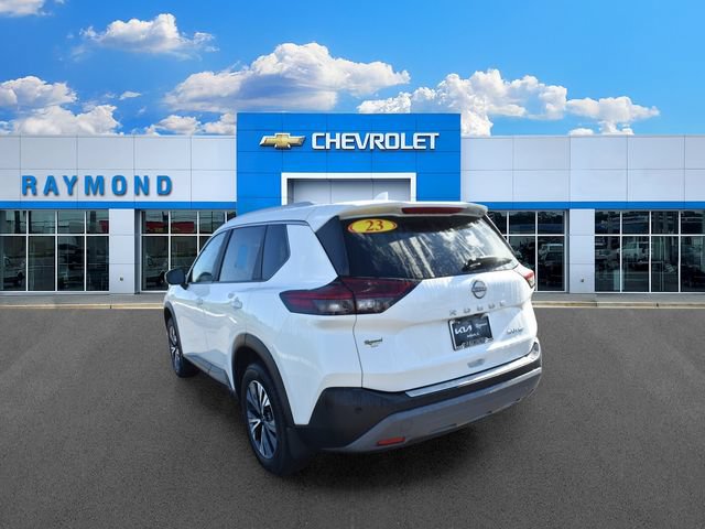 Used 2023 Nissan Rogue SV AWD/4WD image 5