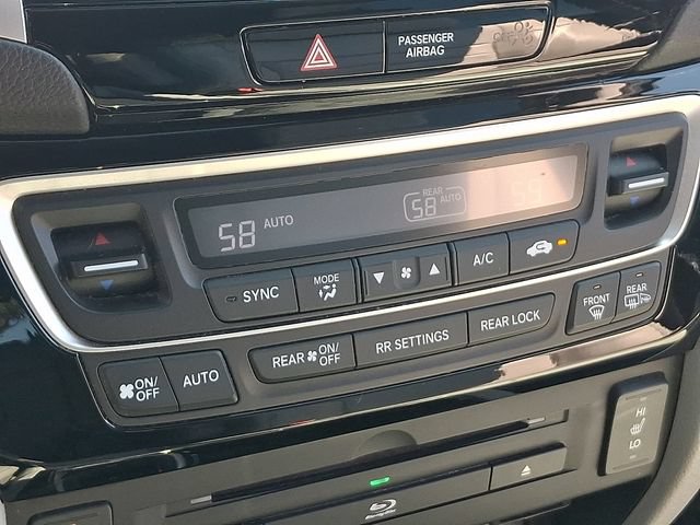 Used 2016 Honda Pilot Touring image 14
