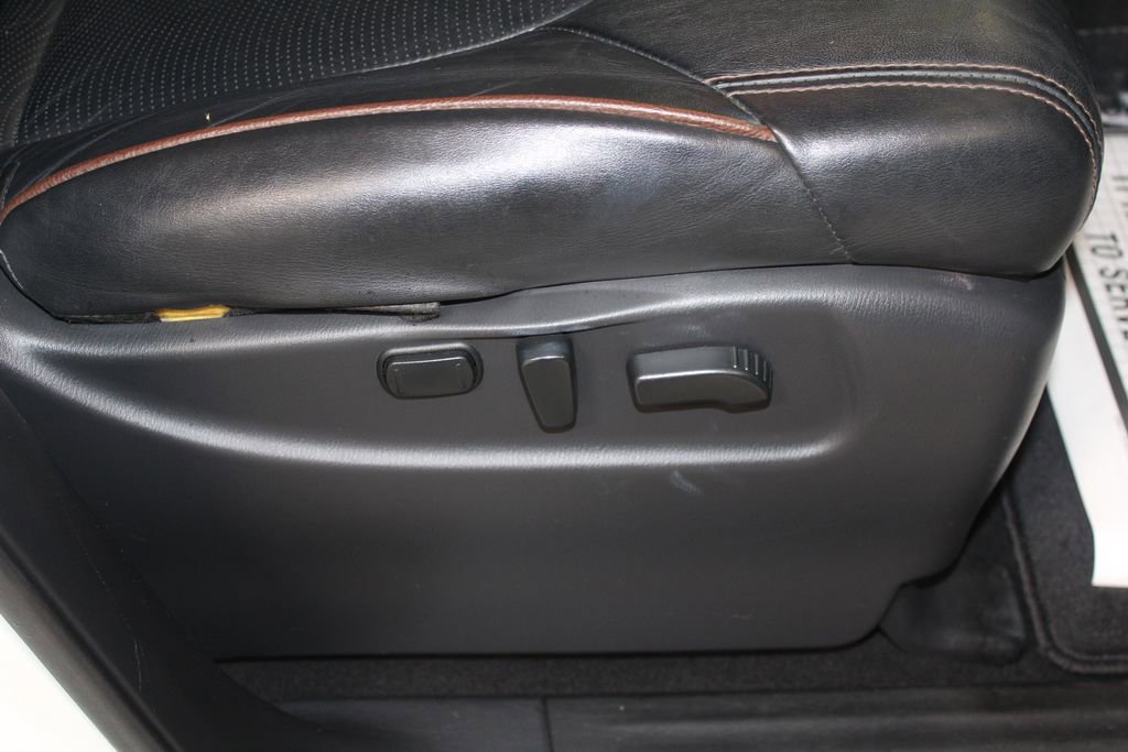 Used 2018 Nissan Armada Platinum w/ Cargo Package image 32