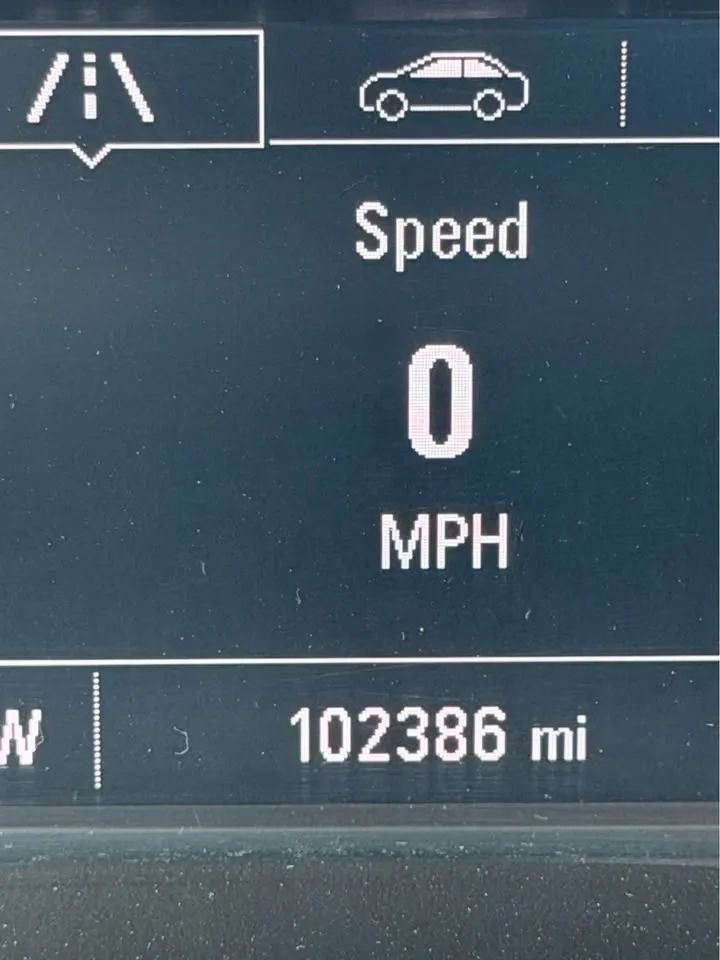 Used 2016 Chevrolet Cruze LT w/ Convenience Package image 8