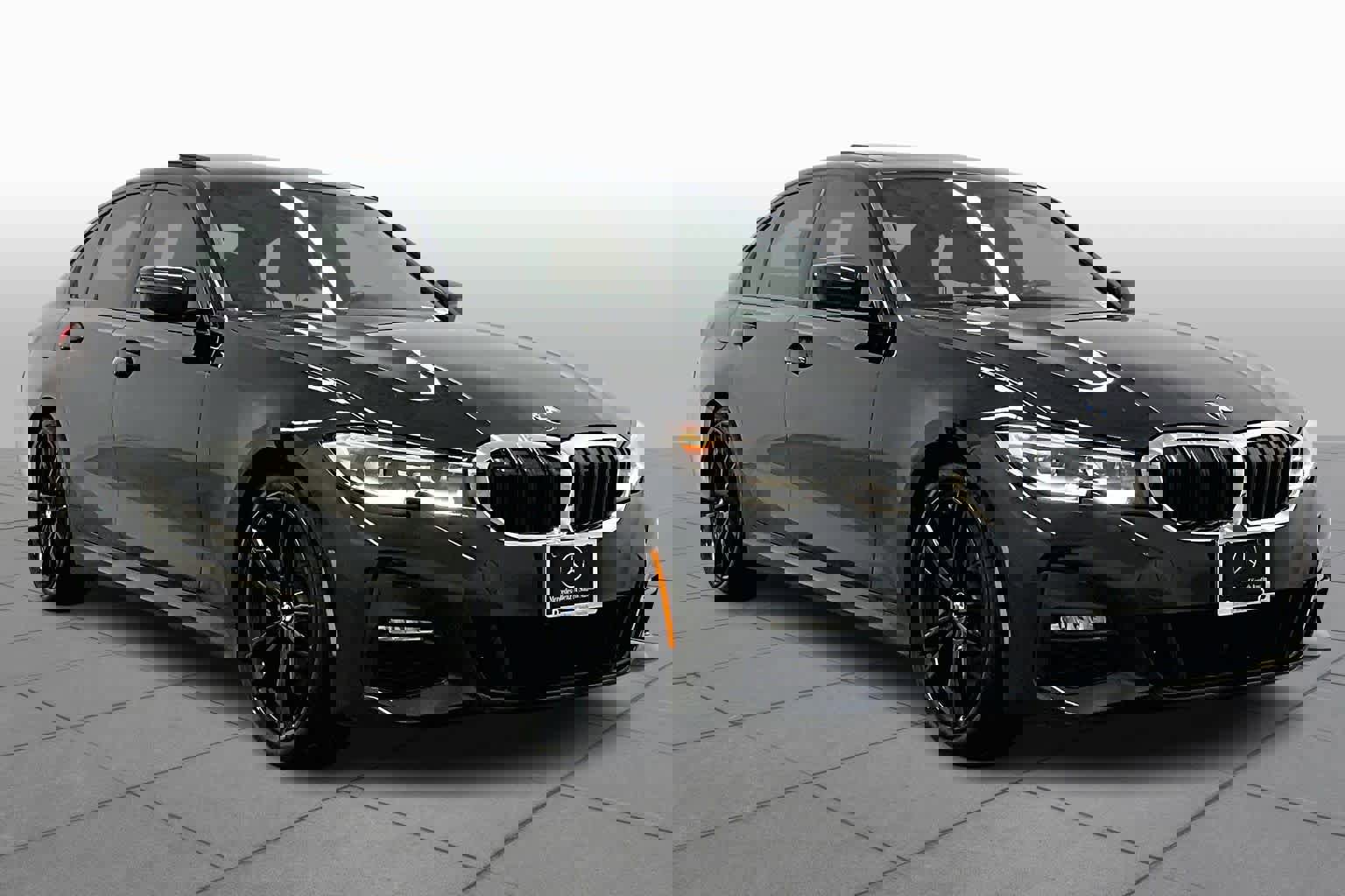 Used 2019 BMW 330i Sedan w/ M Sport Package image 3