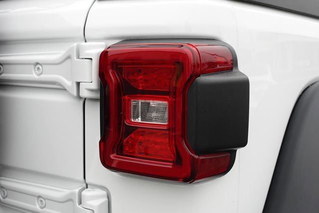 Used 2019 Jeep Wrangler Unlimited Rubicon w/ Safety Group image 9