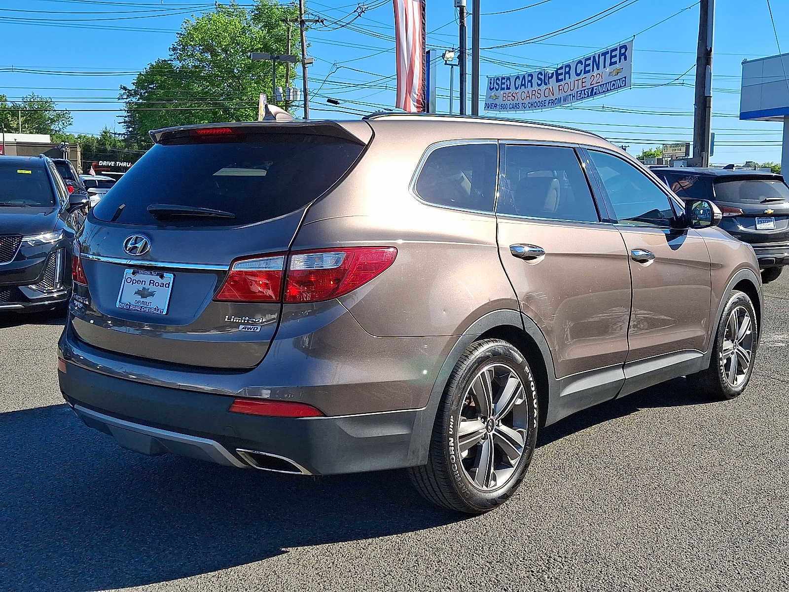 Used 2013 Hyundai Santa Fe Limited w/ Technology Pkg AWD/4WD image 7