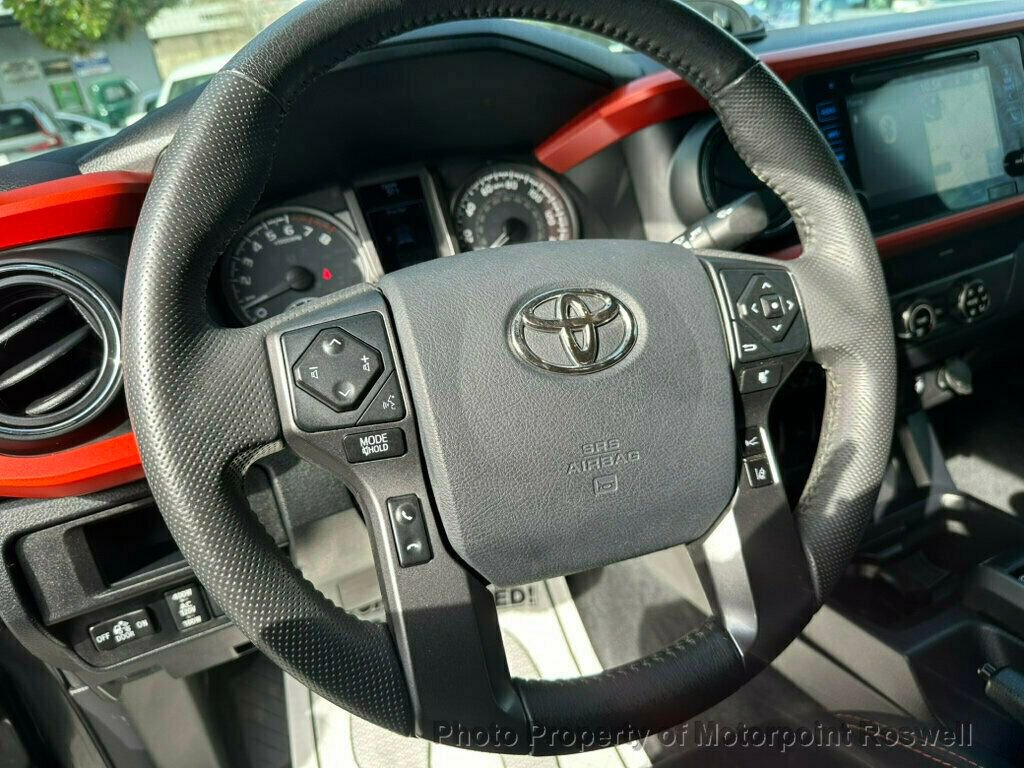 Used 2019 Toyota Tacoma TRD Off-Road image 15