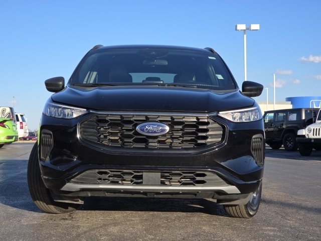 Used 2024 Ford Escape ST-Line image 9