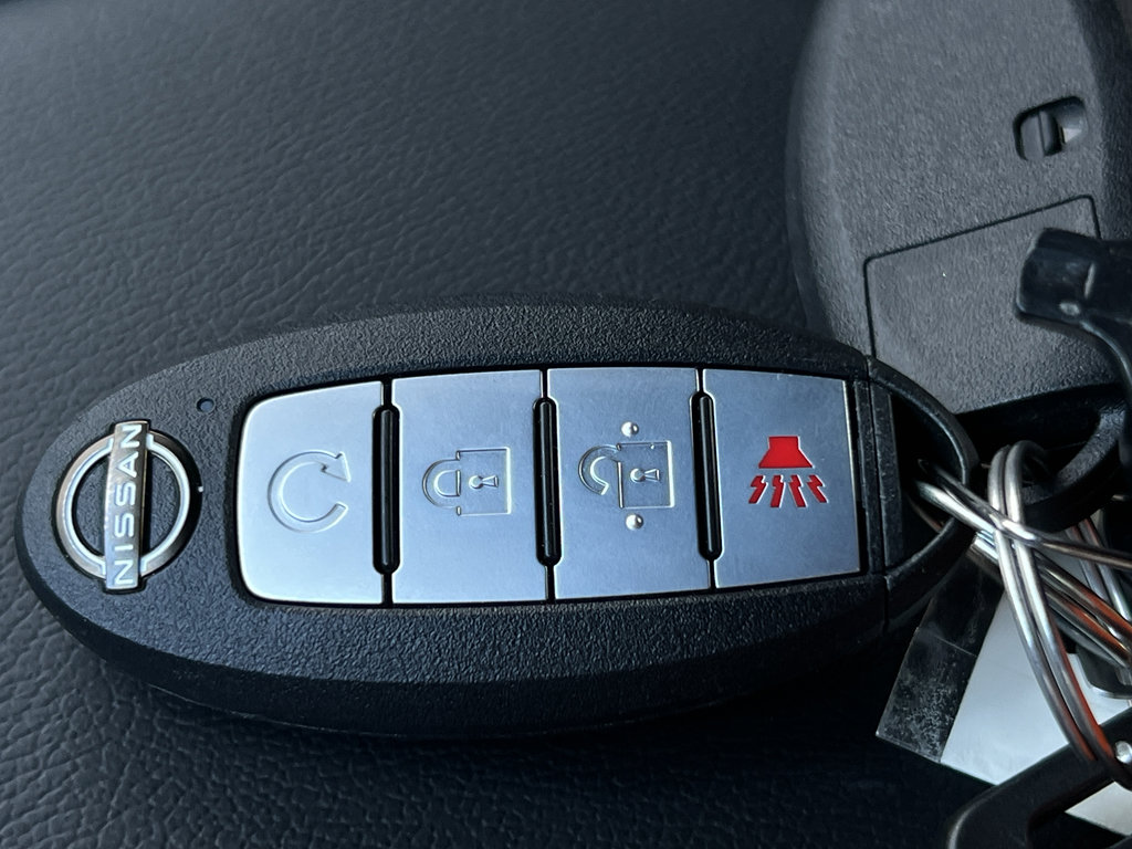 New 2025 Nissan Frontier PRO-4X w/ Pro Convenience Package image 10