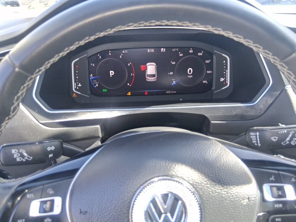 Used 2021 Volkswagen Tiguan SEL AWD/4WD image 14